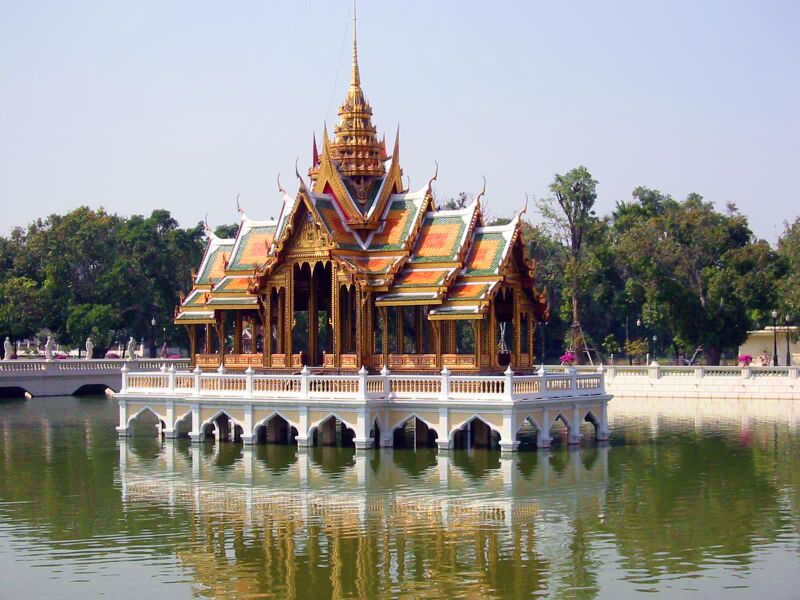 Файл:Bang Pa-In floating pavilion edit.jpg