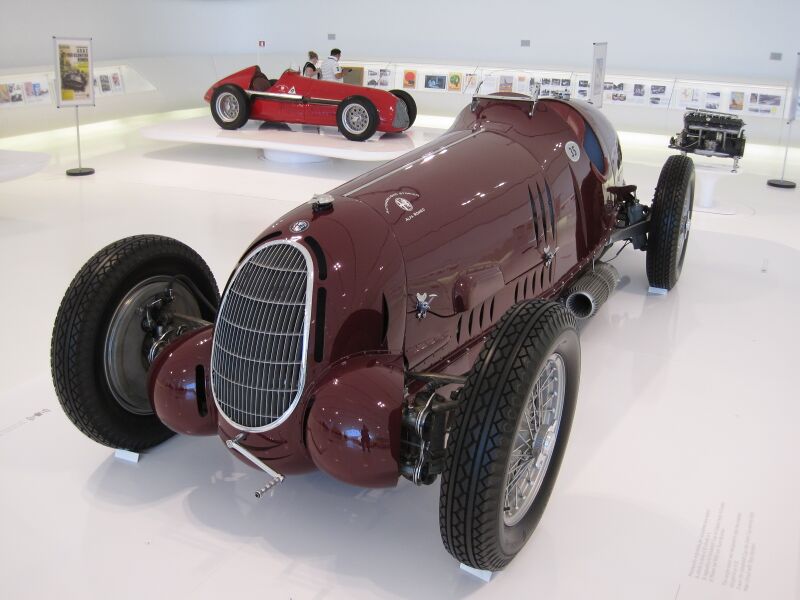 Файл:Car Musée Enzo Ferrari 0045.JPG