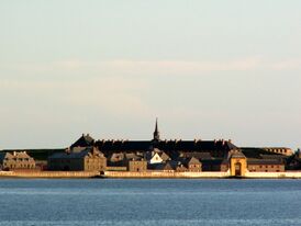 Вид на Луисбург с моря