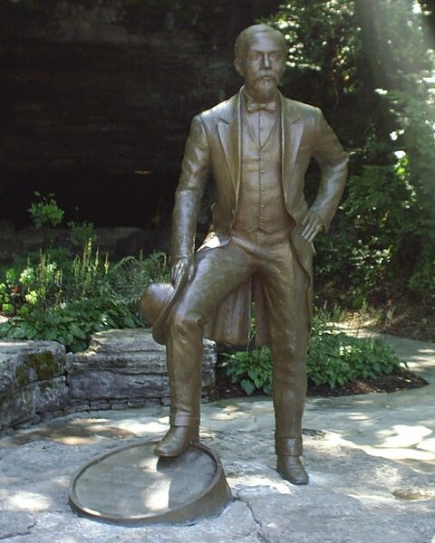 Файл:JackStatue.JPG