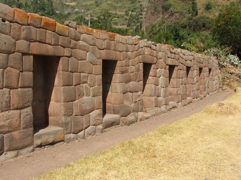 Файл:Tarahuasi Archaeological site - wall.jpg