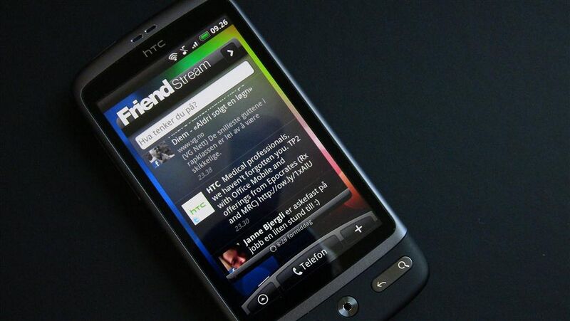 Файл:HTC Desire - FriendStream.jpeg