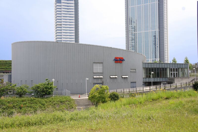 Файл:Zepp Osaka.JPG