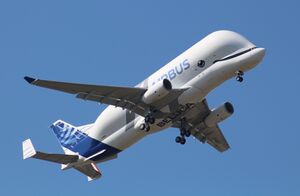 Airbus Beluga XL во время своего первого полёта 19 июля 2018 года