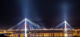 "Russian bridge" in Vladivostok.jpg