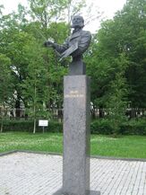 Памятник в Кронштадте