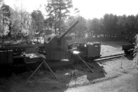 180-мм установка ТМ-1-180, форт «Красная Горка» (фото 1992 года).