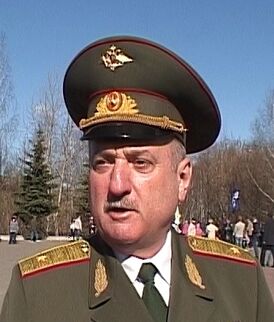 Владимир Быков 9 мая 2013 года у Вечного огня в Кирове.
