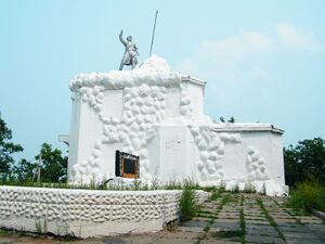 Памятник Волочаевским боям. Фото 2012 года