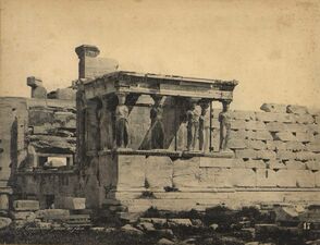 Портик кариатид Эрехтейона афинского Акрополя. 421—407 гг. до н. э. Фотография 1890-х гг.
