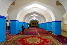 Центральный зал мечети