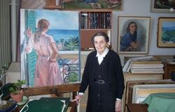 Екатерина Серебрякова в своей мастерской, 2005 год, Париж