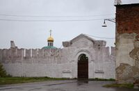 Западные ворота Далматовского монастыря