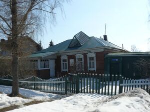 Дом, в котором в 1914-1949 гг. жил художник А.Е. Куликов.