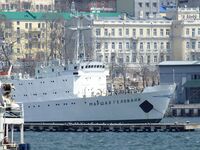 Корабль Маршал Геловани Владивосток ф1.JPG