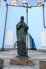 Памятник Апостолу Андрею на территории Михайловского Златоверхого монастыря в Киеве