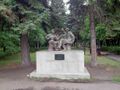Памятник «Ленин и крестьяне» (парк «Семья»).