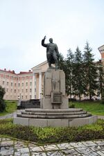 Памятник С. М. Кирову