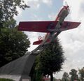 Памятник в память УВАШП (самолёт Як-52).