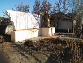 Памятник погибшим войнам в с. Багаевка.jpg