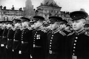 Парадный строй воспитанников суворовских военных училищ в парадных мундирах.