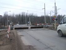 Железнодорожный переезд на перегоне между Дибунами и Белоостровом