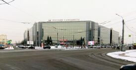 Вид на площадь Карла Фаберже с Заневского проспекта