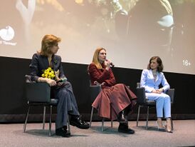 Представление фильма «Он + Она» в кинотеатре «Иллюзион», совместно с сценаристом Л. Л. Бравицкая и актрисой Е. А. Шпица (8 марта 2024 года)