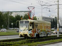 Трамвай 71-619КТ в старой части города Набережные Челны.jpg
