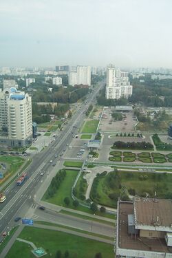 Вид улицы Намёткина в сторону Севастопольского проспекта