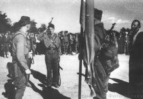 Формирование 15-й Македонской Поречской ударной бригады в присутствии священника, 1944 год