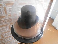 Шляпа Достоевского в прихожей