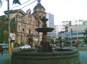 Площадь и базилика Сан-Лоренсо-Руис