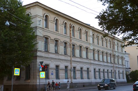 Корпус Александровского политехнического колледжа на Крепостной улице
