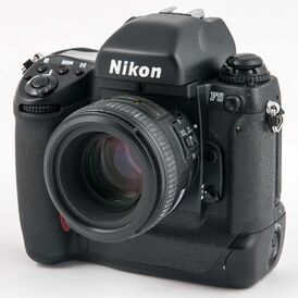 16-04-09 Nikon F5 RalfR WAT 6948.jpg