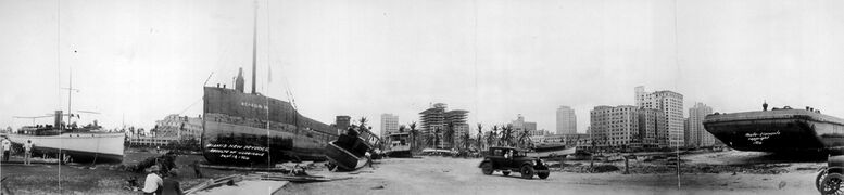 Центр города после урагана в Майами в 1926 году