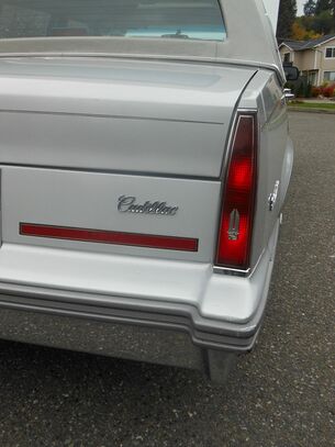 1986 Cadillac Sedan Deville