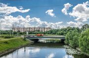 1st Petergofskiy bridge in SPB.jpg