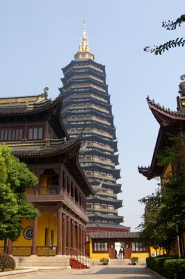 Храм и пагода в комплексе Тяньнин (Чанчжоу, провинция Цзянсу)