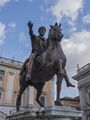 Современная копия конной статуи Марка Аврелия в Риме