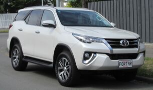 Toyota Fortuner второго поколения (Новая Зеландия)