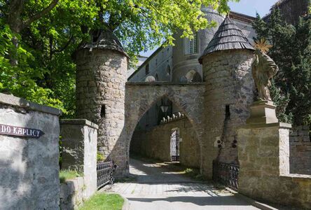 Въездные ворота в замок