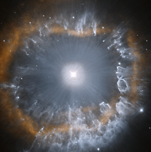 Изображение звезды AG Киля, полученное телескопом «Хаббл».