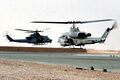 UH-1Y (слева) и AH-1 SuperCobra в Афганистане
