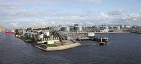 A stitched Port of Saint Petersburg 2009 d.jpg