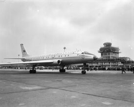 Разбившийся самолёт в аэропорту Схипхол (Амстердам, Нидерланды). 7 июля 1958 года.
