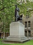 Памятник Аврааму Линкольну в Лондоне
