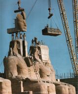Установка статуй Рамзеса II на новом месте