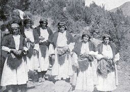Женщины из племени Мирдита (1890-е годы)