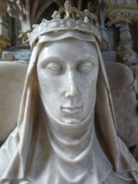 Алиса Чосер. Голова скульптуры в церкви Святой Марии в Юэлме[en] (Оксфордшир)